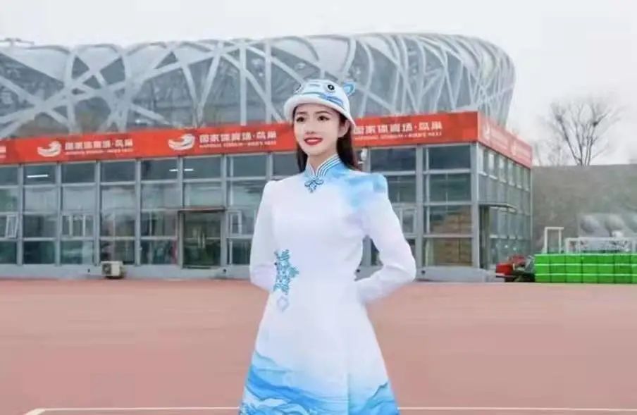 我院学子薛海日娜参与2022年北京冬奥会志愿服务活动